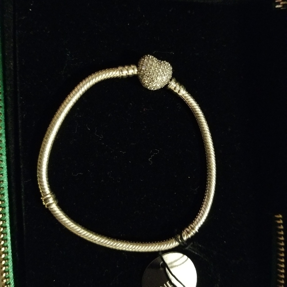 Pandora heart clasp bracelet